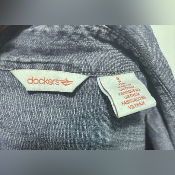 Dockers 2 pocket work shirt in denim - Picture 2 of 5